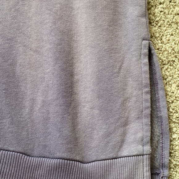 So Comfy! 🦅 AE Dip Dye Sweatshirt - Picture 5 of 7